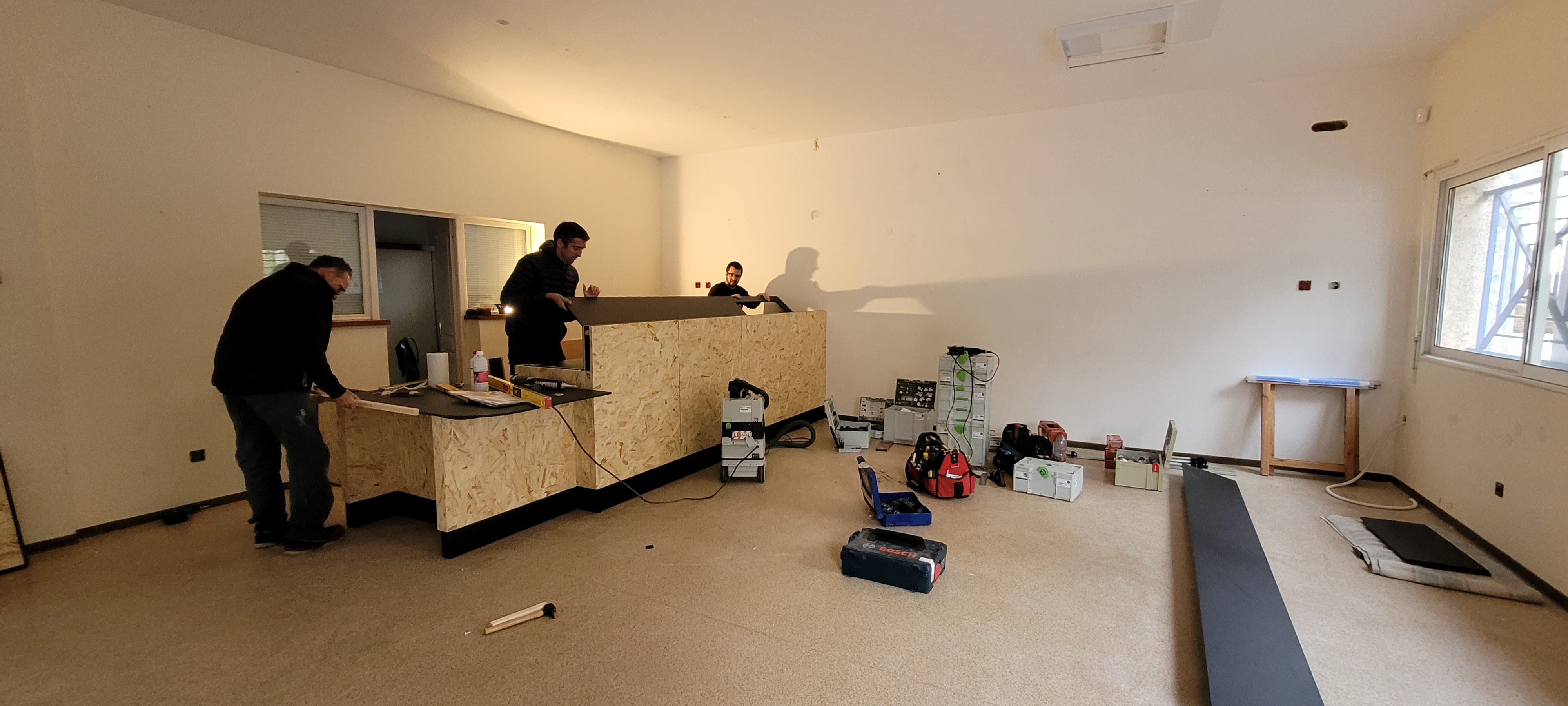 Café associatif Bonrepos-Sur-Aussonnelle - Intérieur